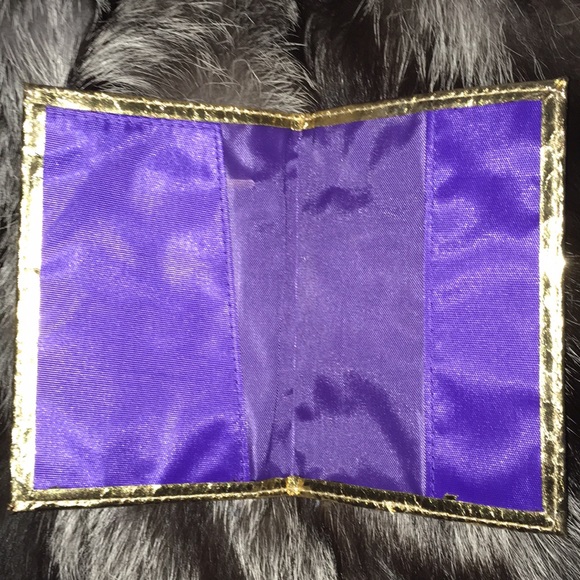 Passport Holder - Picture 4 of 8